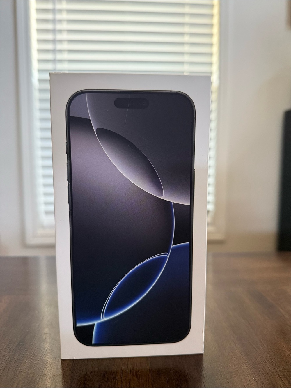 Apple iPhone 16 Pro Max Box